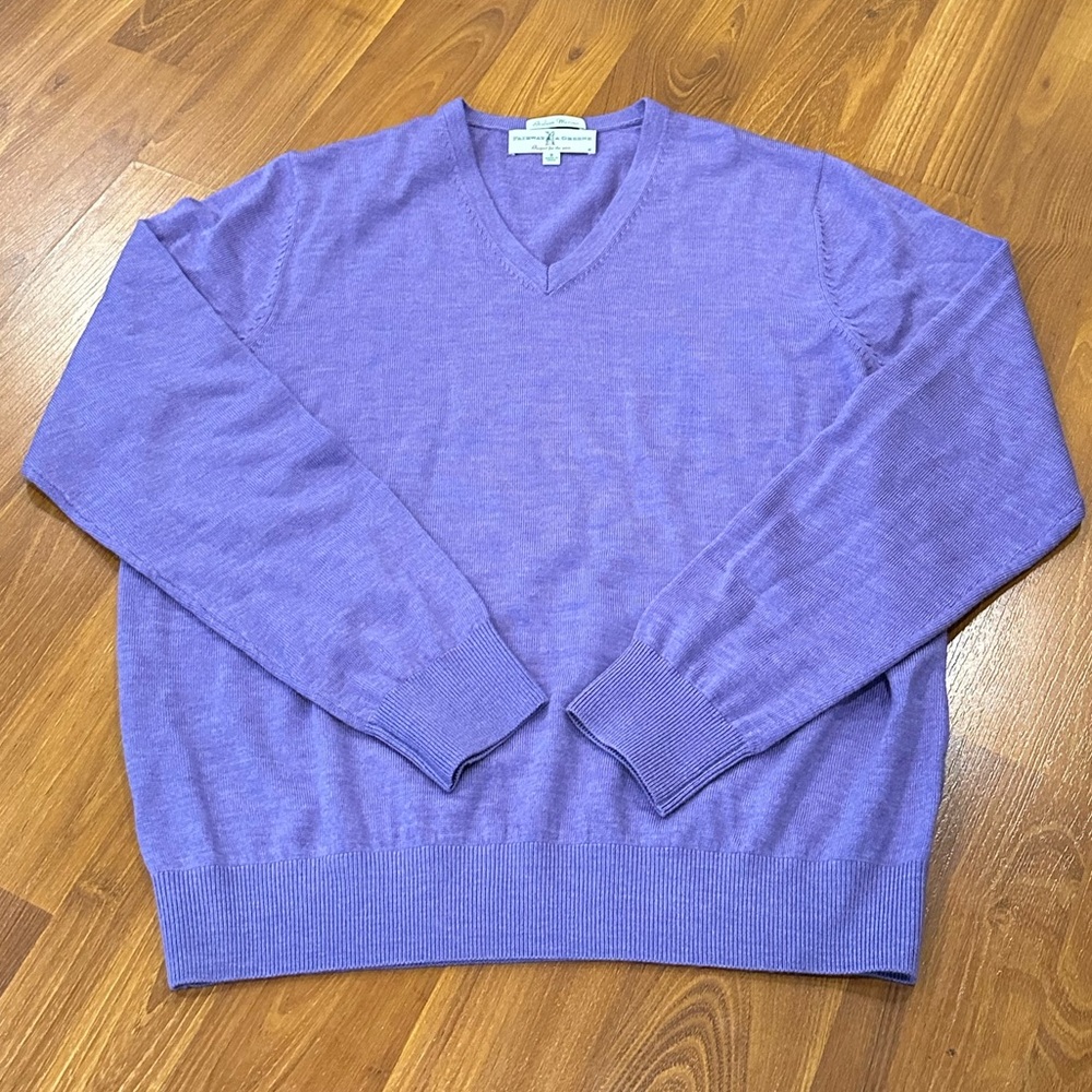 Fairway & Greene V-Neck Sweater Italian Merino in Size Small Lavender Color